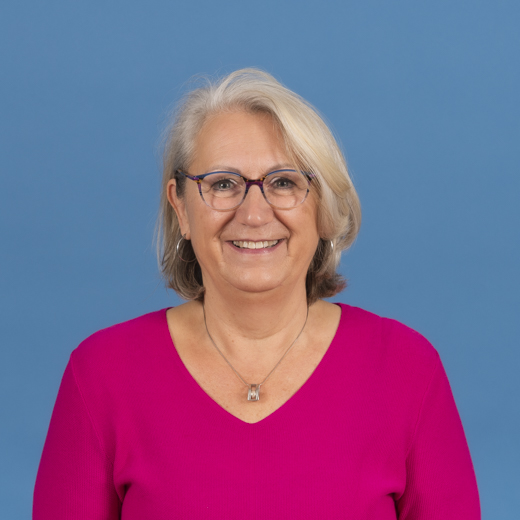 Thea Hennekes| financial administration